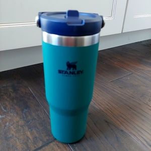 Brand New Stanley Flip Top 30 oz Tumbler